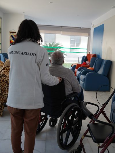 Acompañamiento a personas mayores